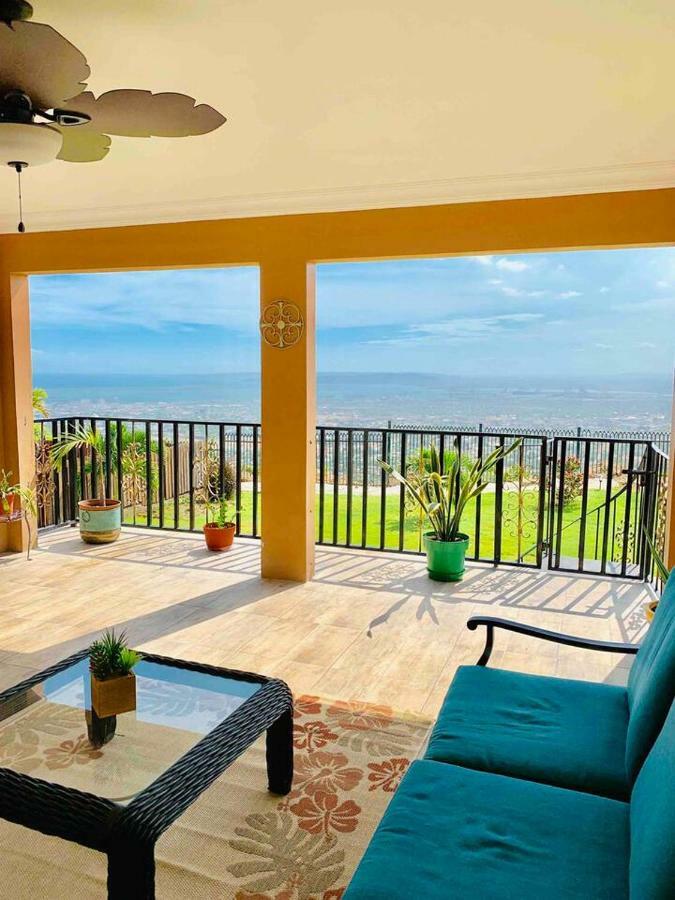 Bella Vista Villa Kingston Exterior photo